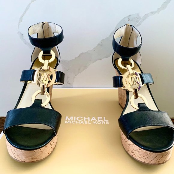 Michael Kors Wedges - Picture 3 of 6